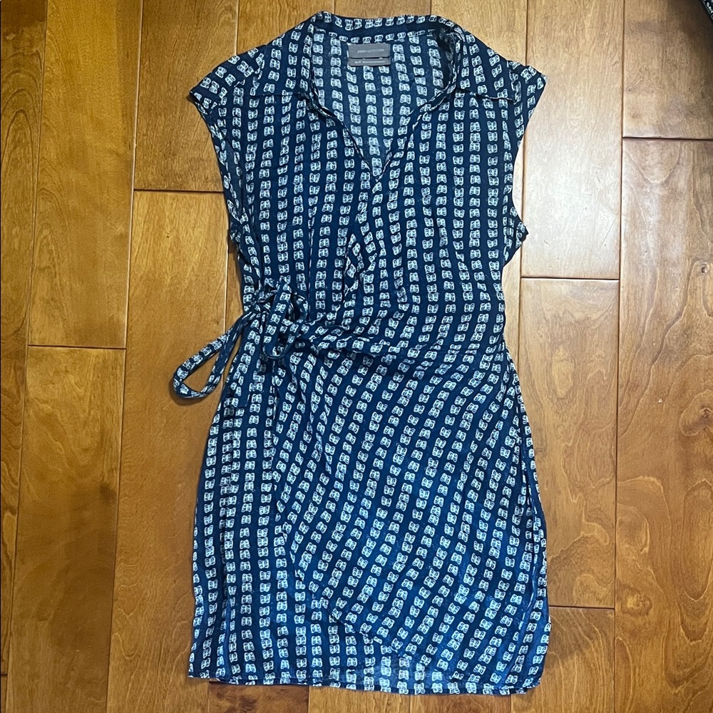 Urban Outfitters Navy Print Wrap Mini Dress XS Blue Boho Beach Vacation Coastal - Picture 4 of 15